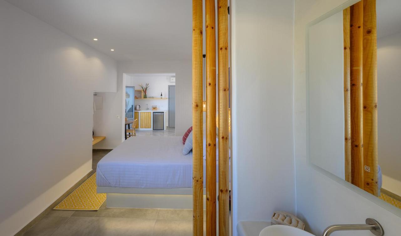 Thoe Oia Suites Exterior photo